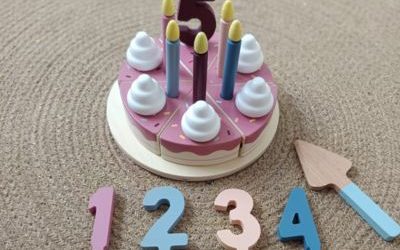 Jouer dehors au printemps : quels jouets en bois pour les enfants de 2 à 4 ans ?